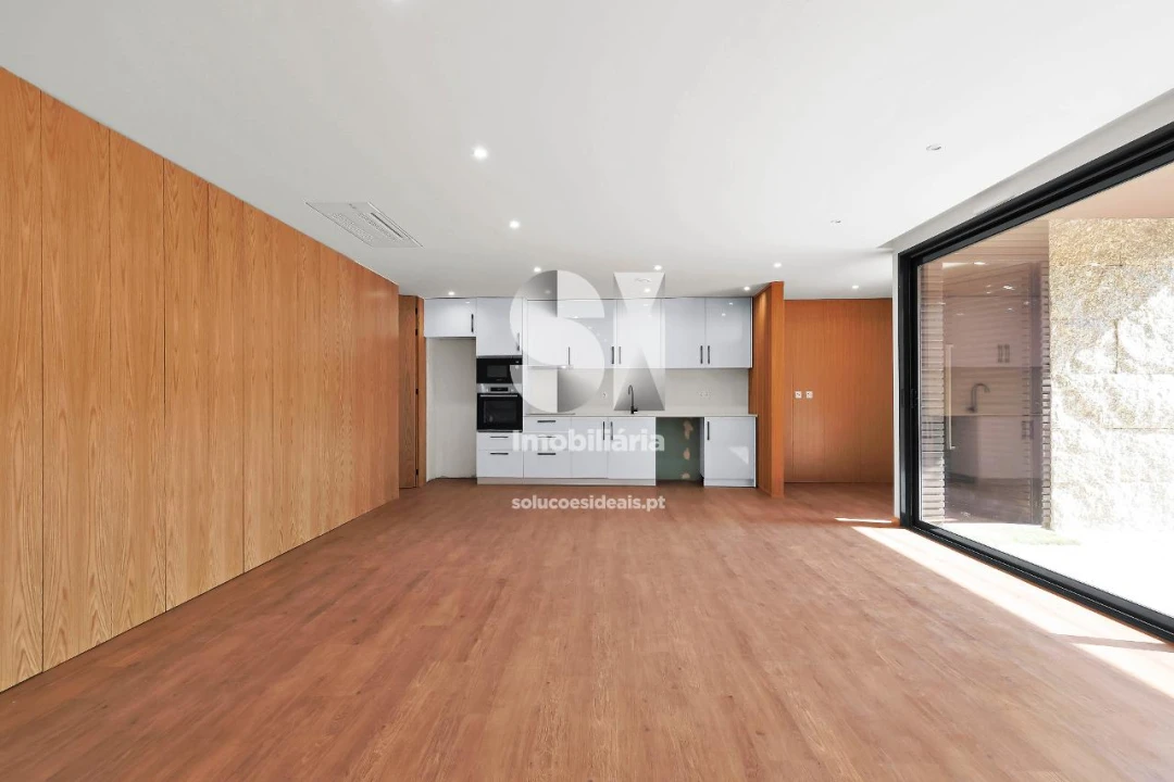 Moradia T3 para Venda em Aver-O-Mar, Amorim e Terroso Foto 4