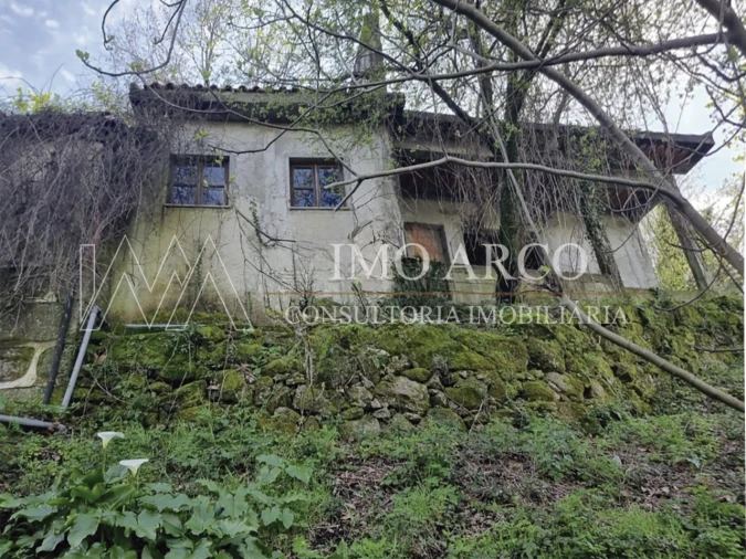 Moradia T2 para Venda em Parada do Bouro