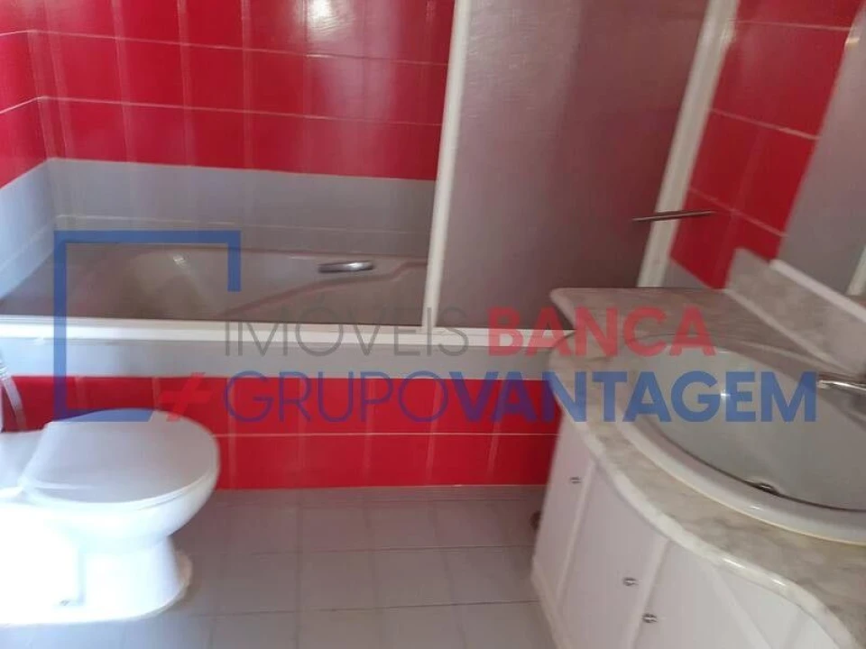Apartamento T3 para Venda em Oliveira do Douro Foto 6