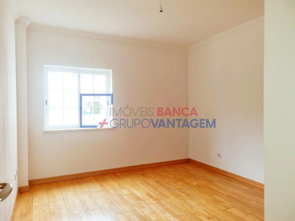 Apartamento T3 para Venda em Santa Maria e São Miguel, São Martinho, São Pedro Penaferrim Foto 7