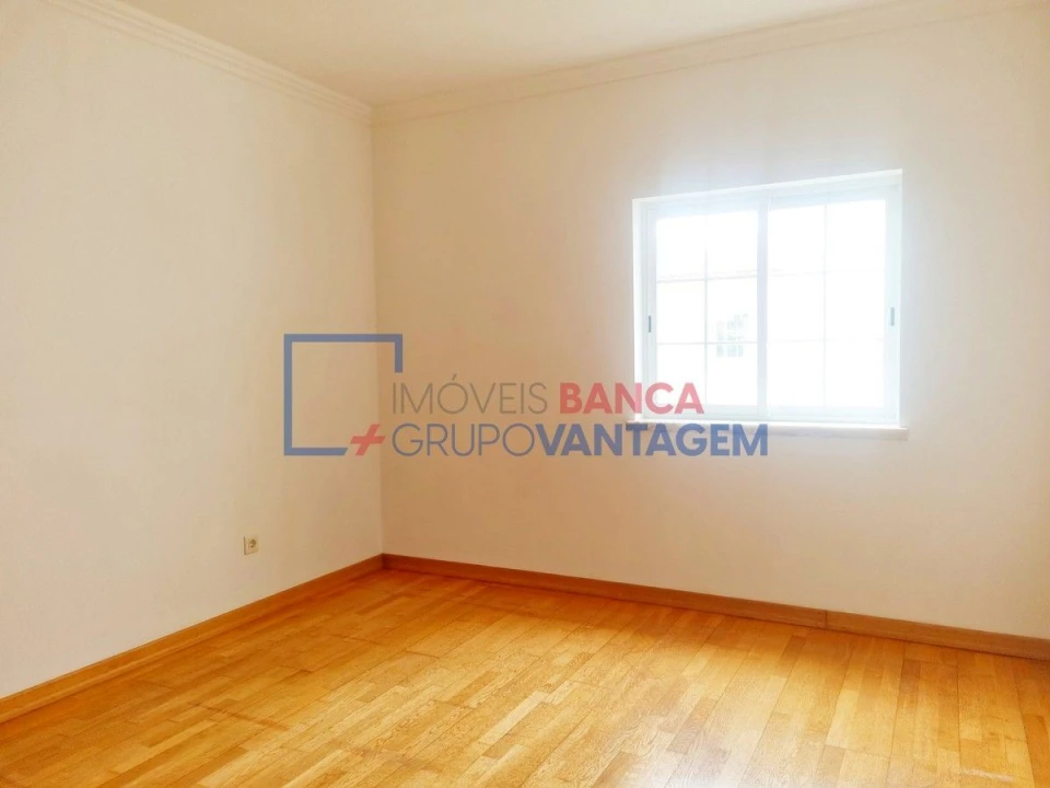 Apartamento T3 para Venda em Santa Maria e São Miguel, São Martinho, São Pedro Penaferrim Foto 9