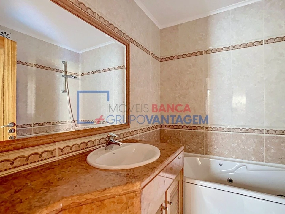 Apartamento T3 para Venda em Santa Maria e São Miguel, São Martinho, São Pedro Penaferrim Foto 24