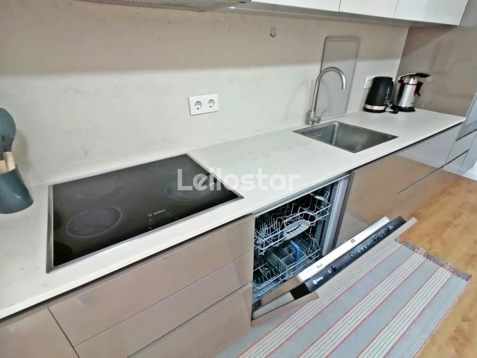 Apartamento T3 para Arrendamento em Arcozelo Foto 7