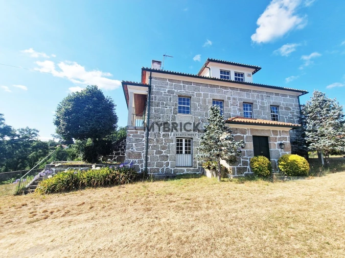 Moradia T7 para Venda em Mouraz e Vila Nova da Rainha