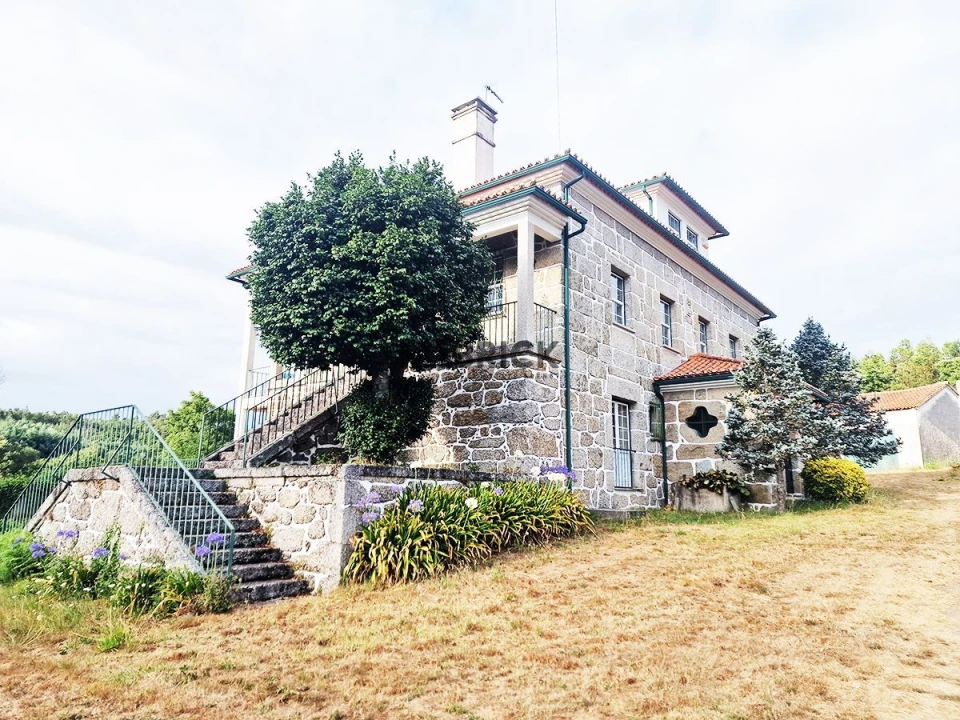 Moradia T7 para Venda em Mouraz e Vila Nova da Rainha Foto 3