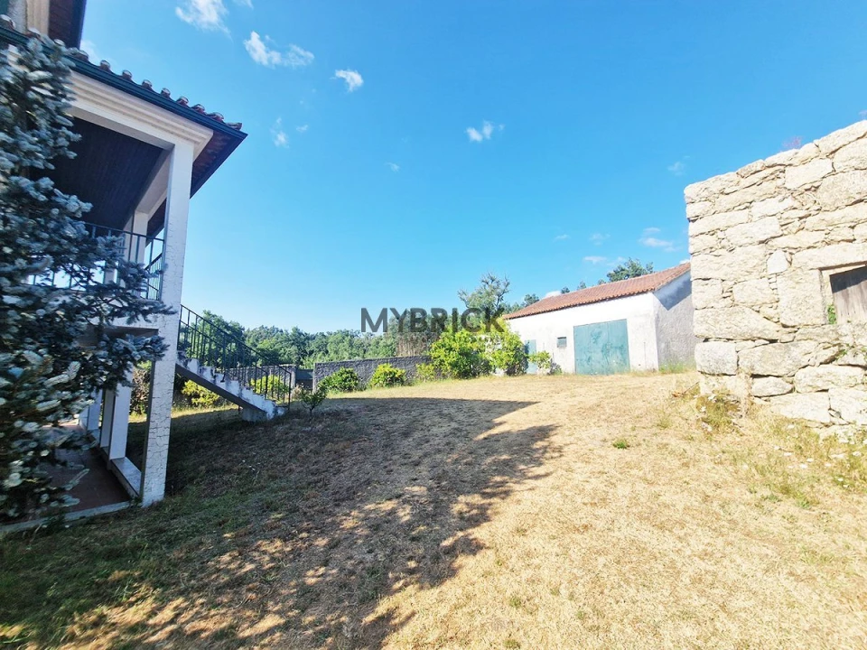 Moradia T7 para Venda em Mouraz e Vila Nova da Rainha Foto 6