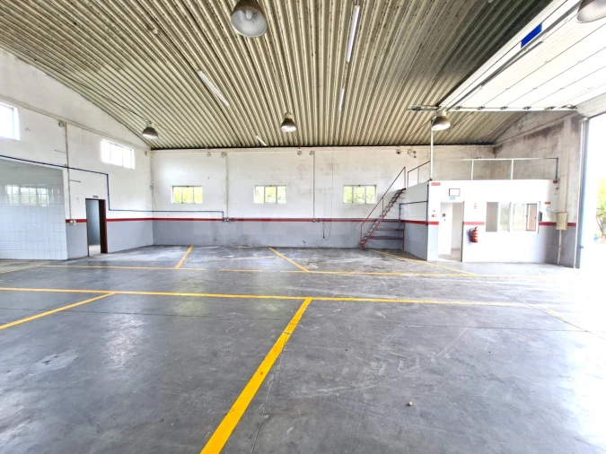 Loja para Venda em Atouguia da Baleia Foto 7