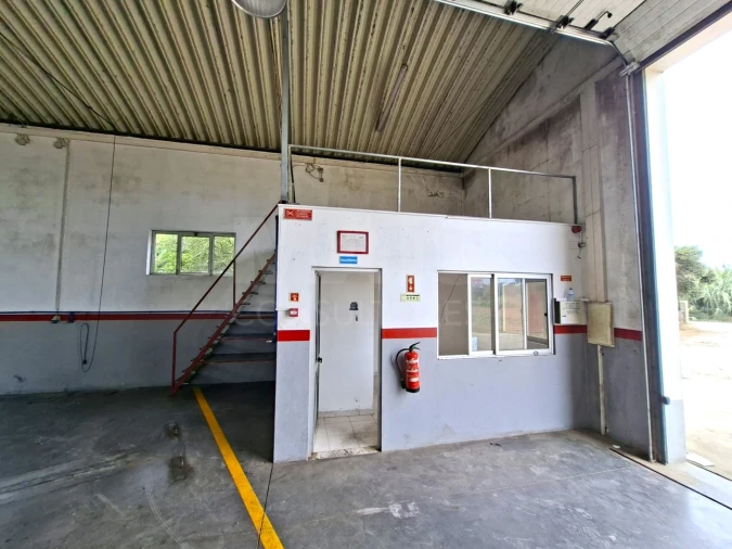 Loja para Venda em Atouguia da Baleia Foto 8