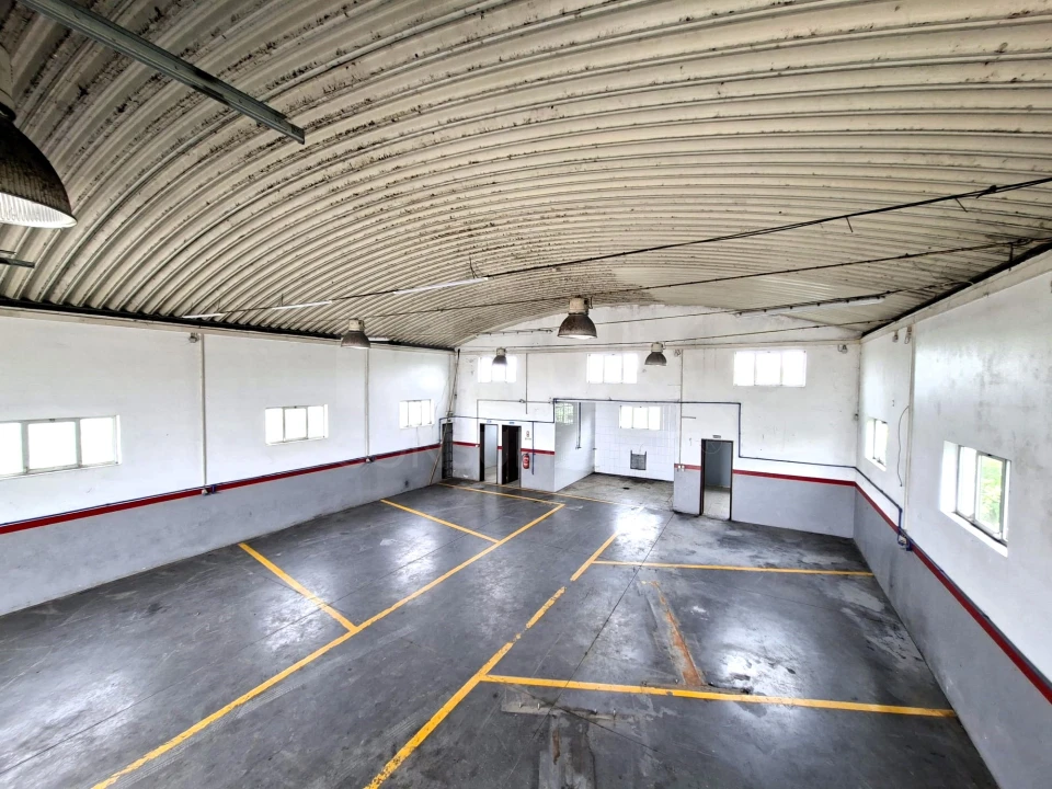 Loja para Venda em Atouguia da Baleia Foto 6