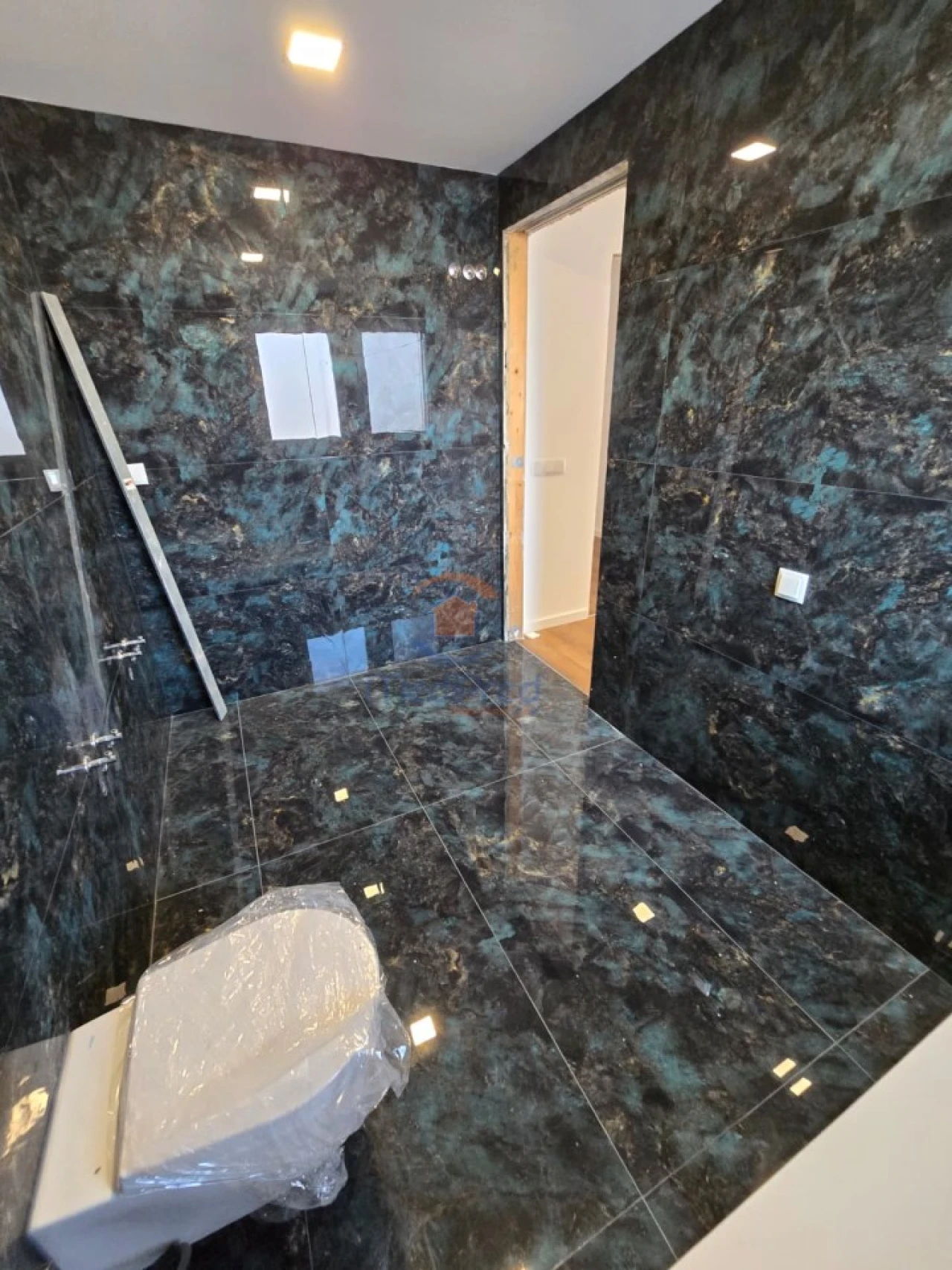 Moradia T5 para Venda em Pontinha e Famões Foto 18