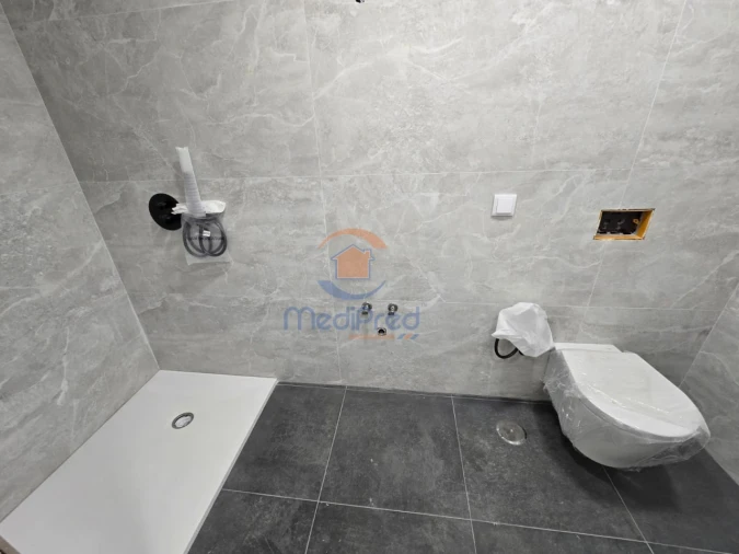 Moradia T5 para Venda em Pontinha e Famões Foto 27