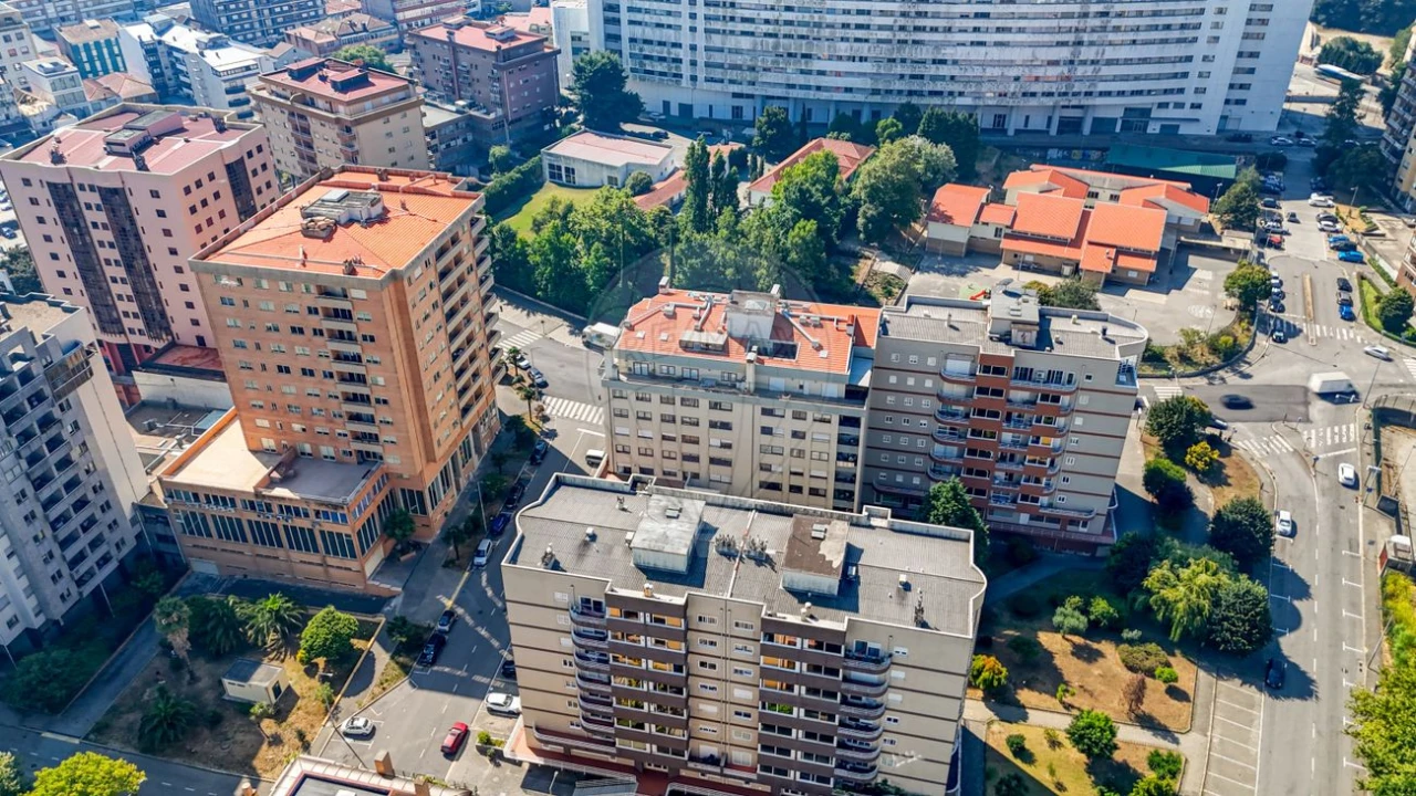 Apartamento T3 para Venda em Santa Marinha e São Pedro da Afurada Foto 38