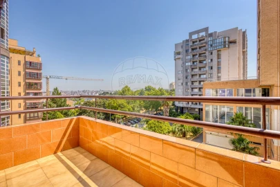 Apartamento T3 para Venda em Santa Marinha e São Pedro da Afurada