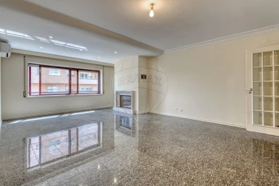 Apartamento T3 para Venda em Santa Marinha e São Pedro da Afurada