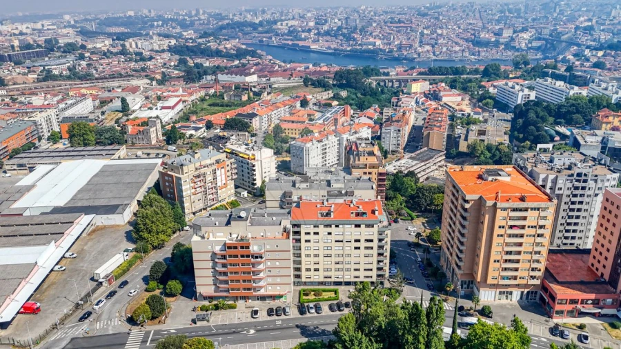 Apartamento T3 para Venda em Santa Marinha e São Pedro da Afurada Foto 40