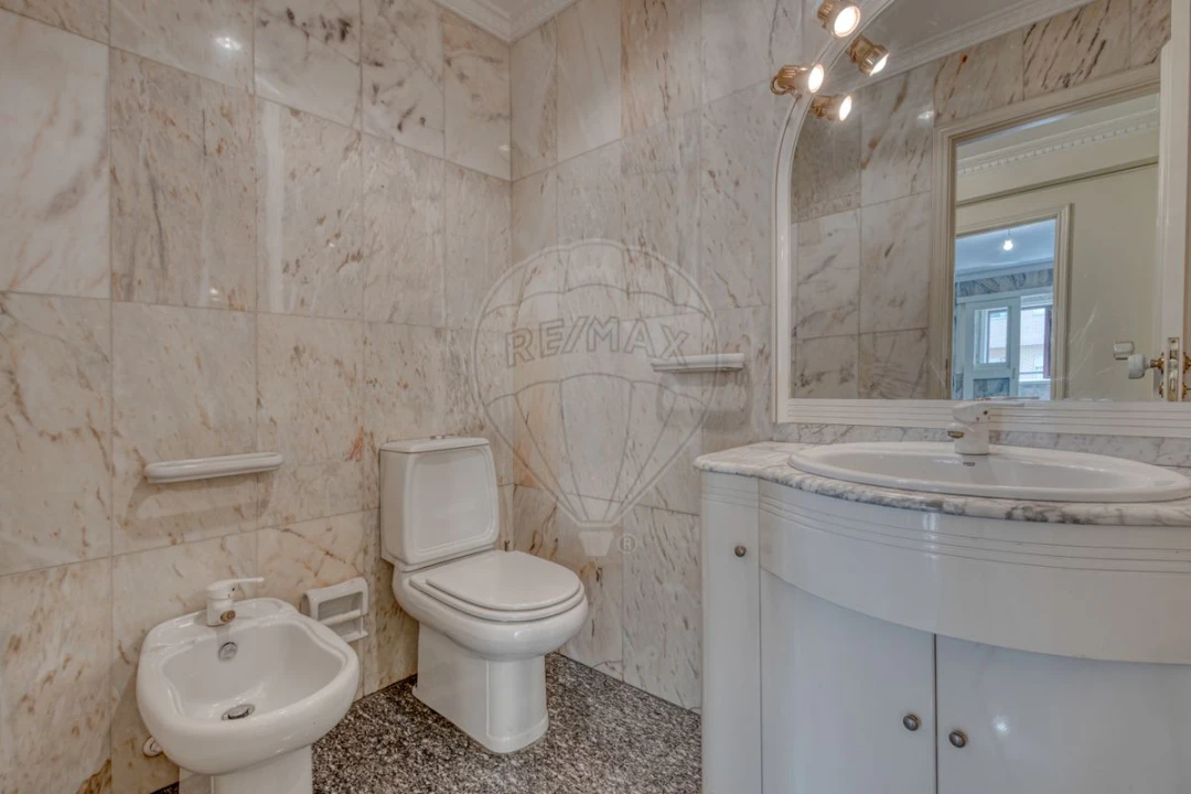 Apartamento T3 para Venda em Santa Marinha e São Pedro da Afurada Foto 5