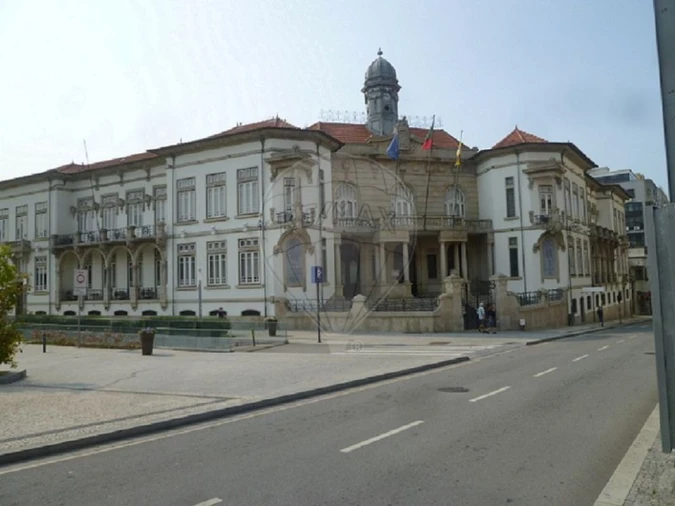Moradia T8 para Venda em Mafamude e Vilar do Paraíso Foto 2