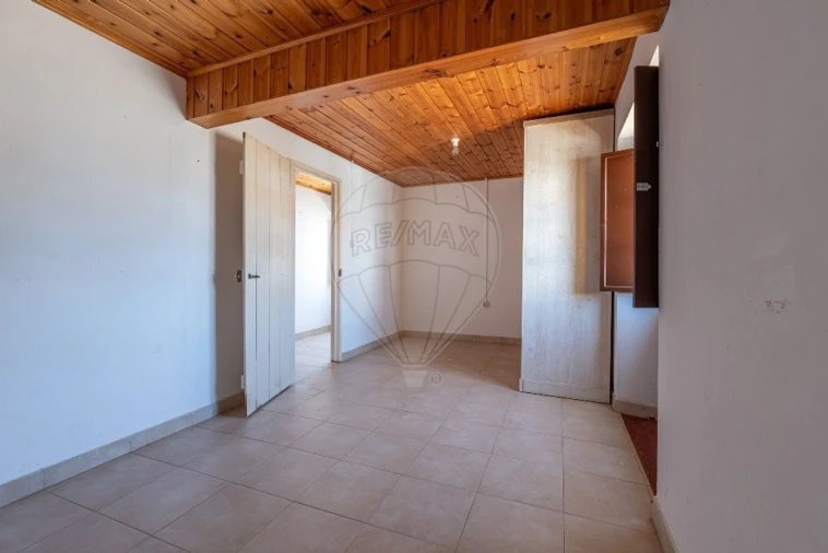Moradia T2 para Venda em Cercal Foto 17