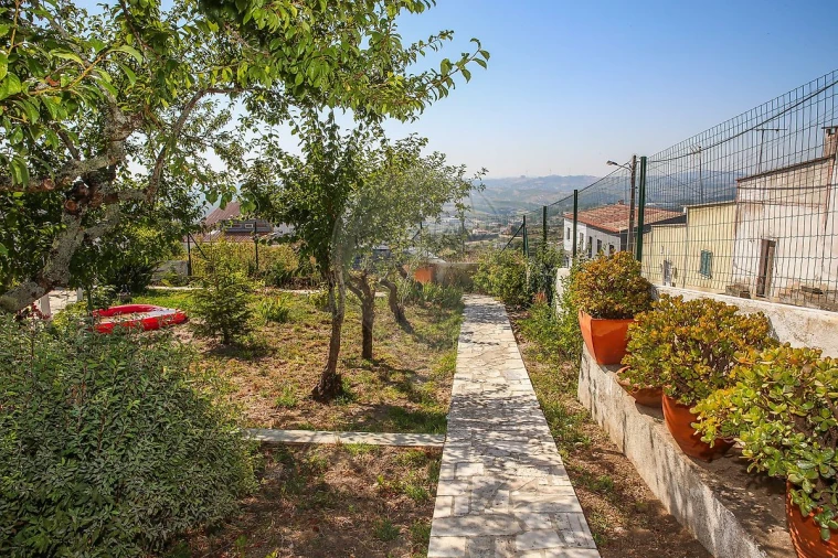 Moradia T3 para Venda em Carvoeira e Carmões Foto 34