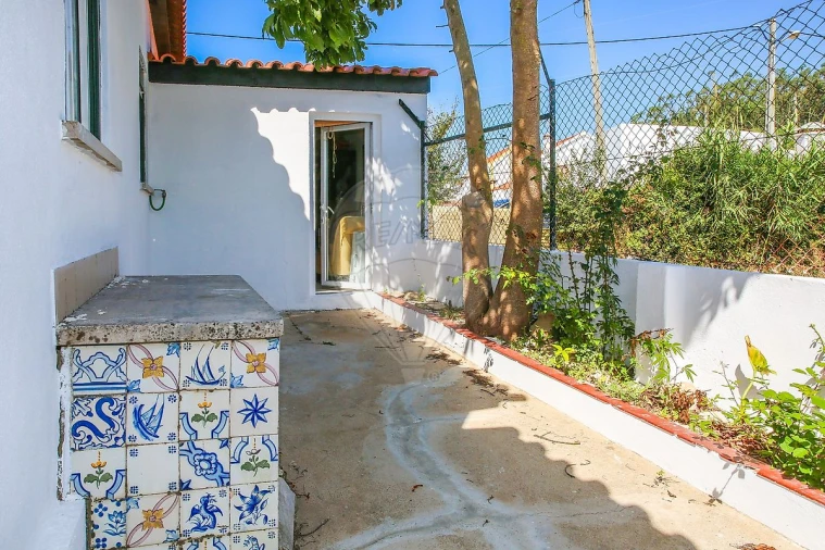 Moradia T3 para Venda em Carvoeira e Carmões Foto 33