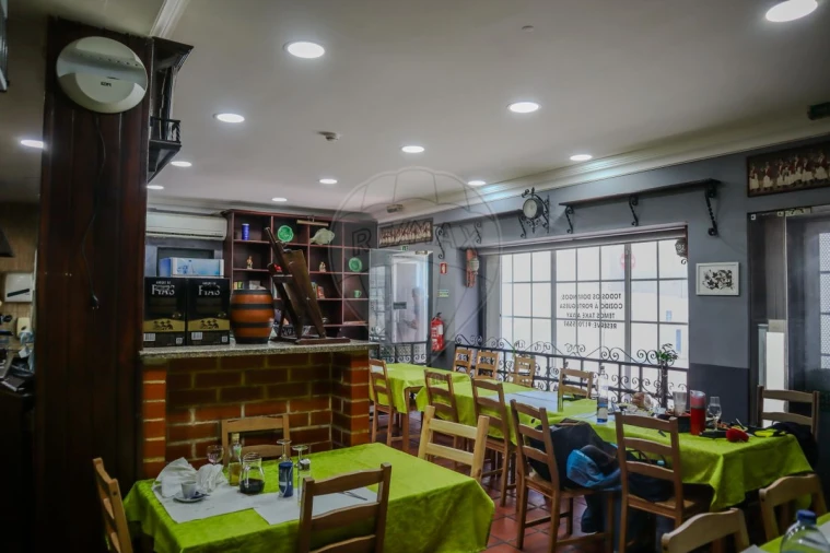 Negócio para Venda em Azeitão (São Lourenço e São Simão) Foto 9