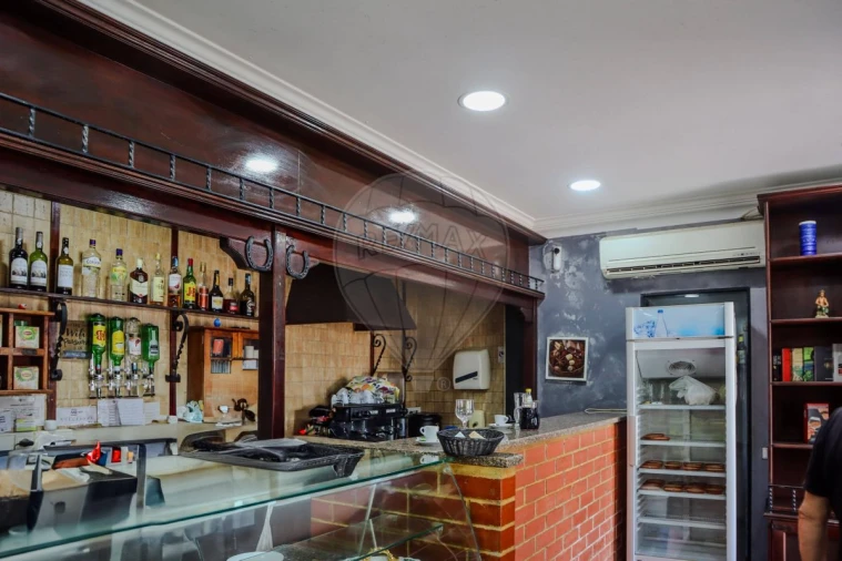 Negócio para Venda em Azeitão (São Lourenço e São Simão) Foto 5