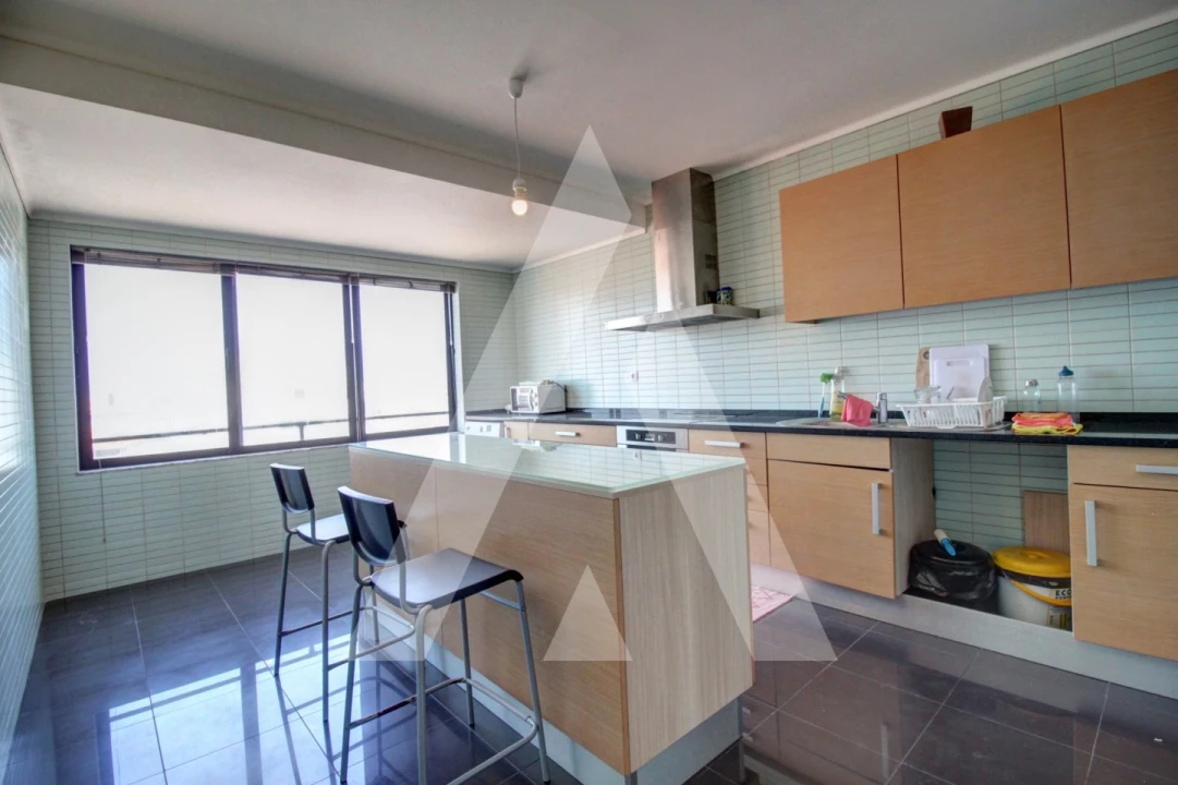 Apartamento T3 para Venda em Glória e Vera Cruz Foto 8