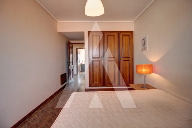 Apartamento T3 para Venda em Glória e Vera Cruz Foto 37