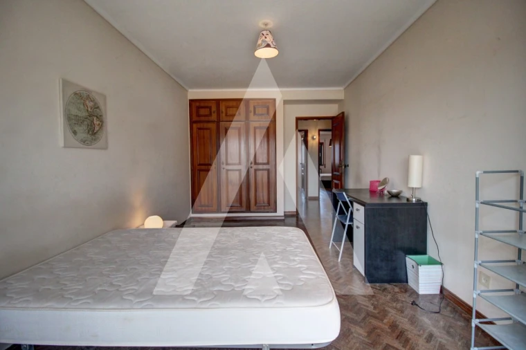 Apartamento T3 para Venda em Glória e Vera Cruz Foto 43