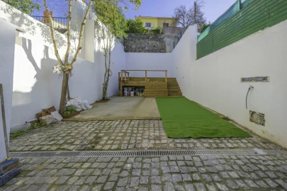 Moradia T4 para Venda em Campolide