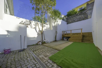 Moradia T4 para Venda em Campolide