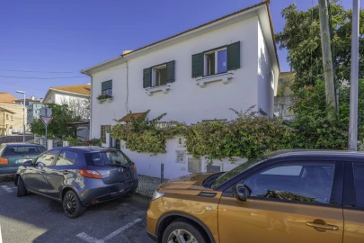 Moradia T4 para Venda em Campolide