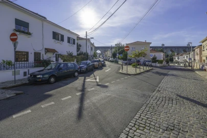 Moradia T4 para Venda em Campolide