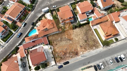 Terreno para Venda em Romeira e Várzea