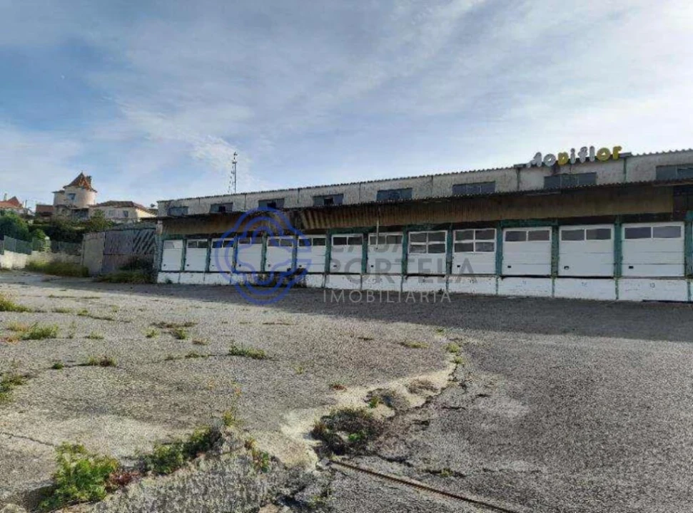 Armazém para Venda em Queluz e Belas Foto 1