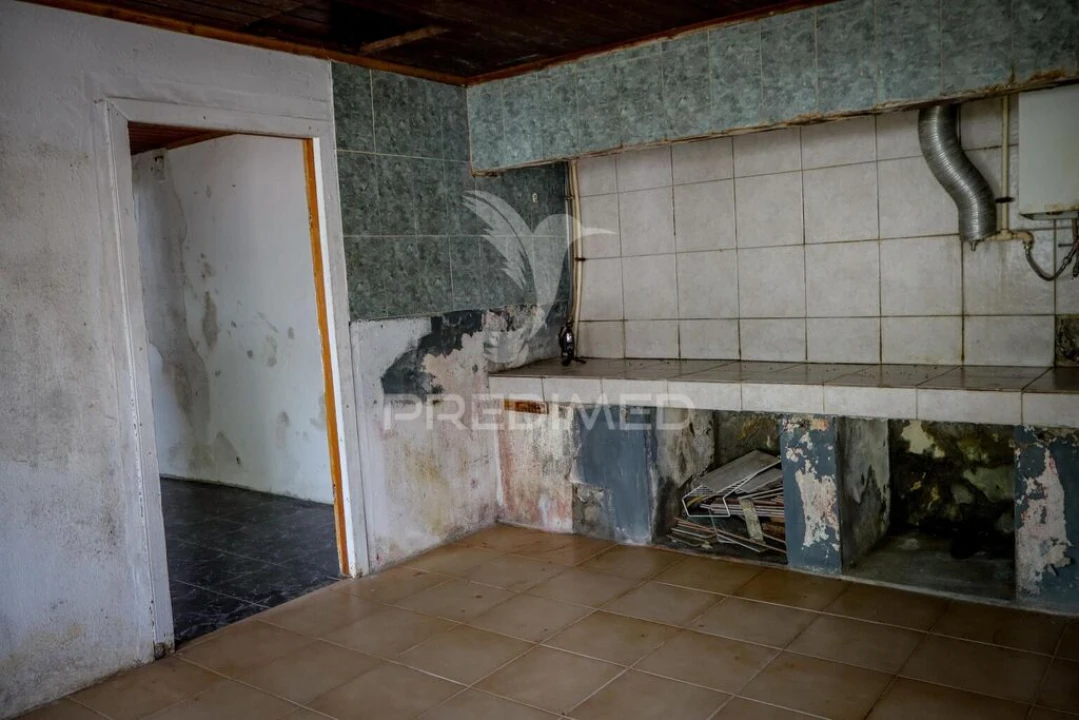 Moradia T2 para Venda em Rosais Foto 10