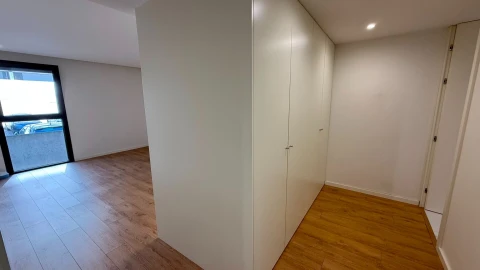 Apartamento T3 para Arrendamento em Urgezes