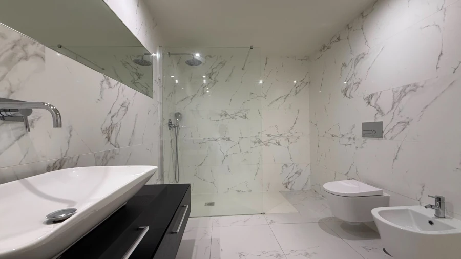 Apartamento T3 para Arrendamento em Urgezes Foto 21