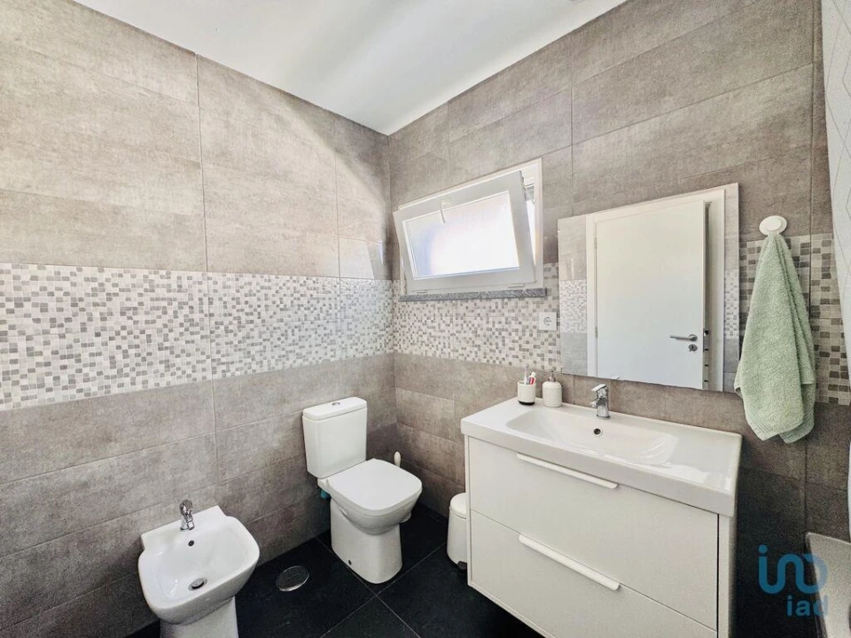 Moradia T4 para Venda em Seixal, Arrentela e Aldeia de Paio Pires Foto 13