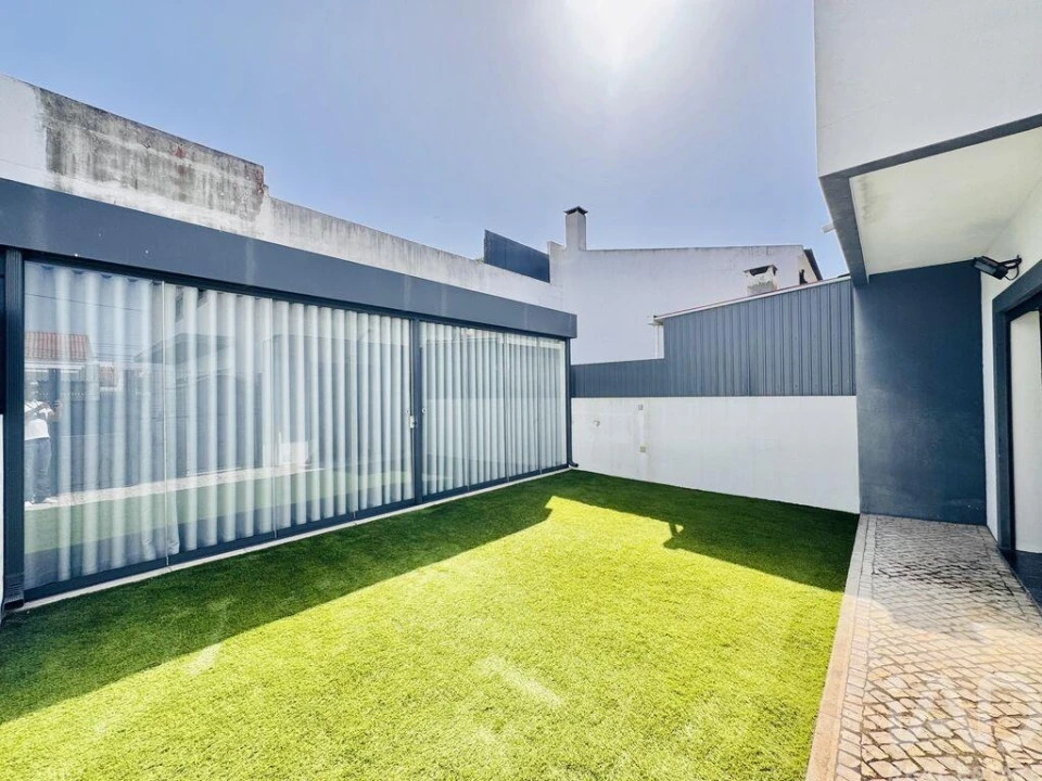 Moradia T4 para Venda em Seixal, Arrentela e Aldeia de Paio Pires Foto 21