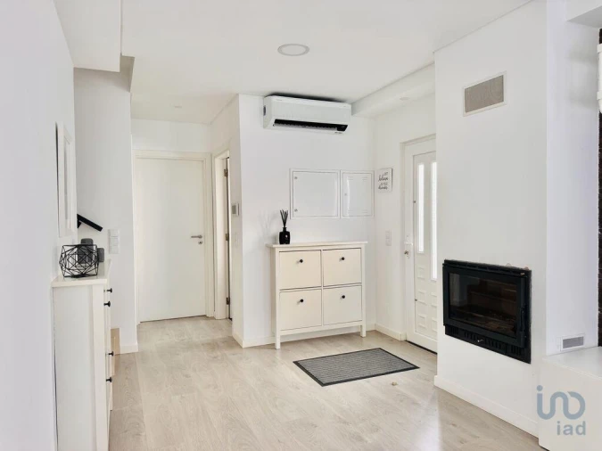 Moradia T4 para Venda em Seixal, Arrentela e Aldeia de Paio Pires Foto 3