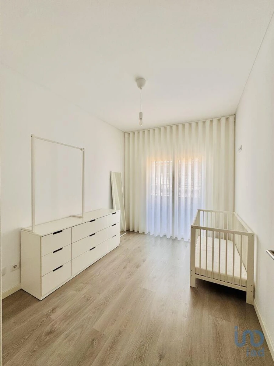 Moradia T4 para Venda em Seixal, Arrentela e Aldeia de Paio Pires Foto 11