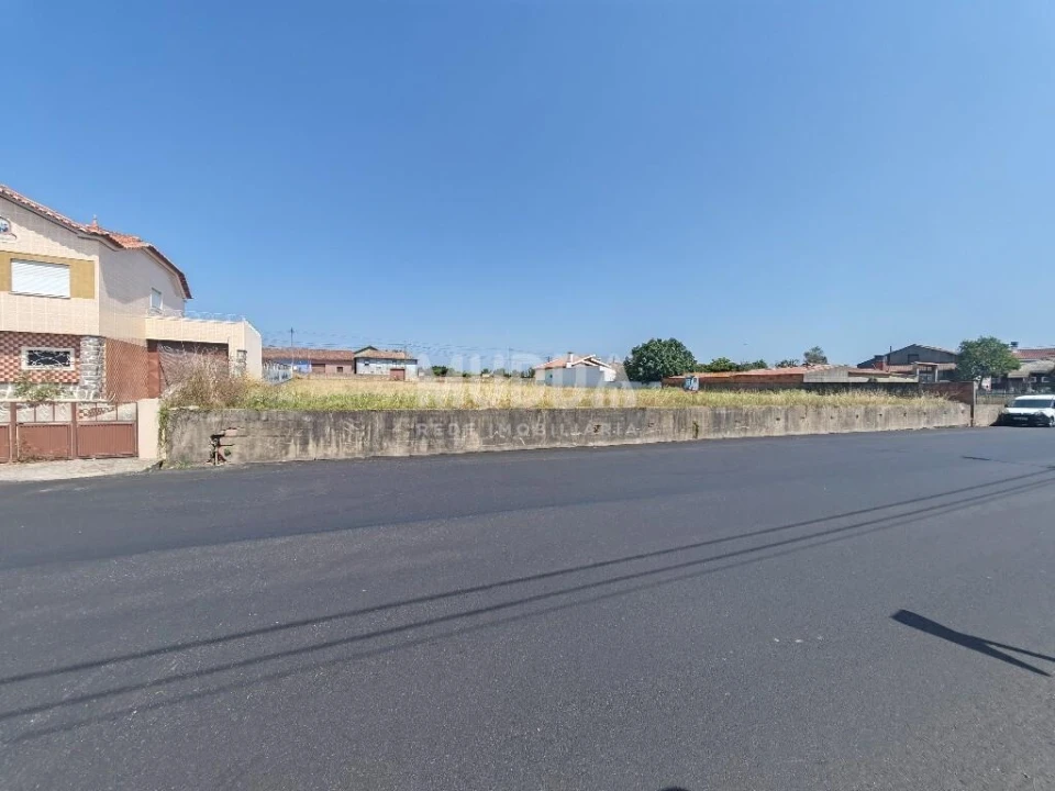 Terreno para Venda em Canelas e Fermelã Foto 3