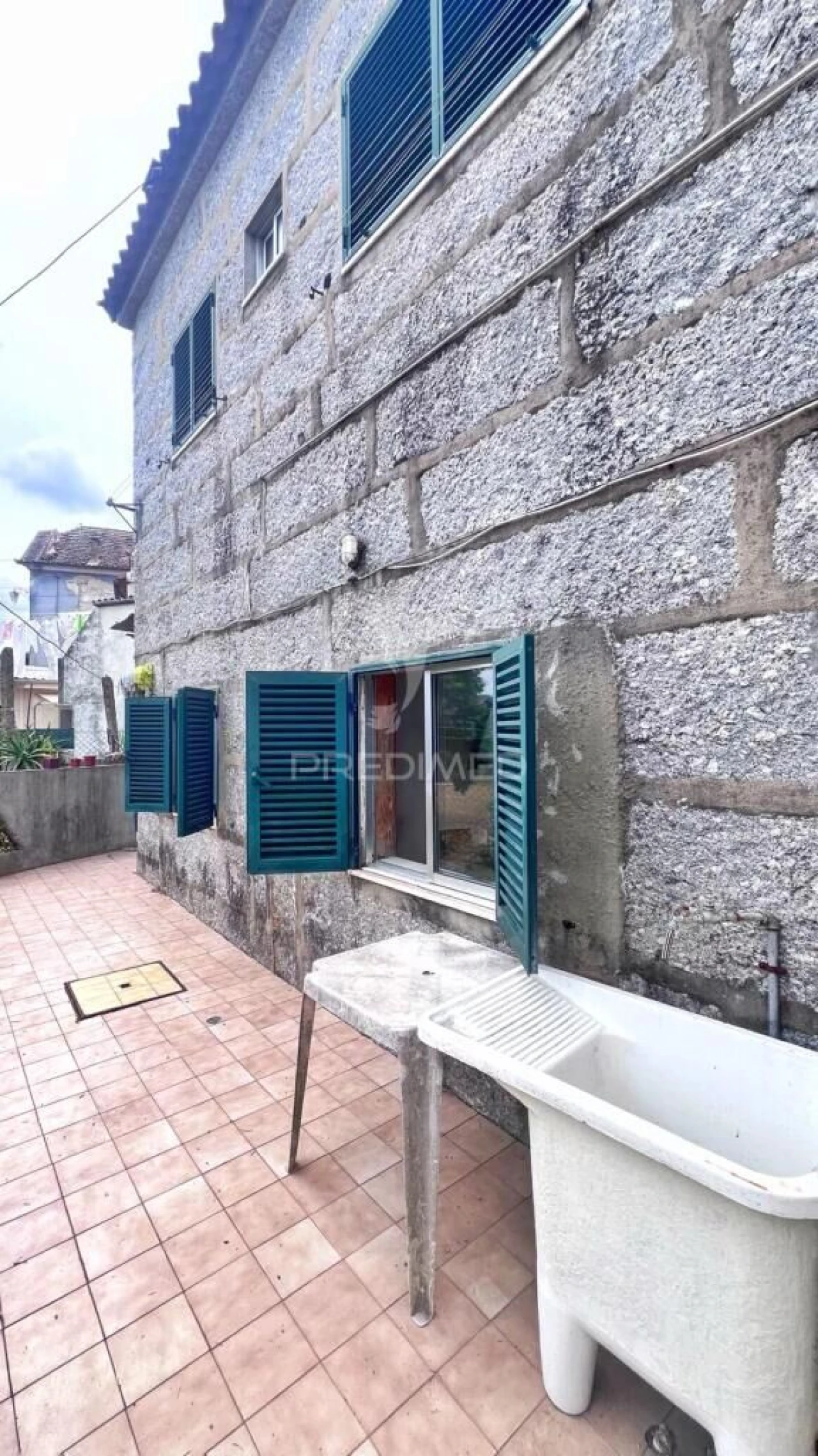 Moradia T4 para Venda em Urgezes Foto 6