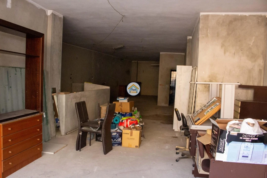 Loja para Venda em Mafamude e Vilar do Paraíso Foto 3