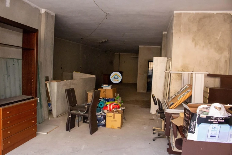 Loja para Venda em Mafamude e Vilar do Paraíso Foto 3