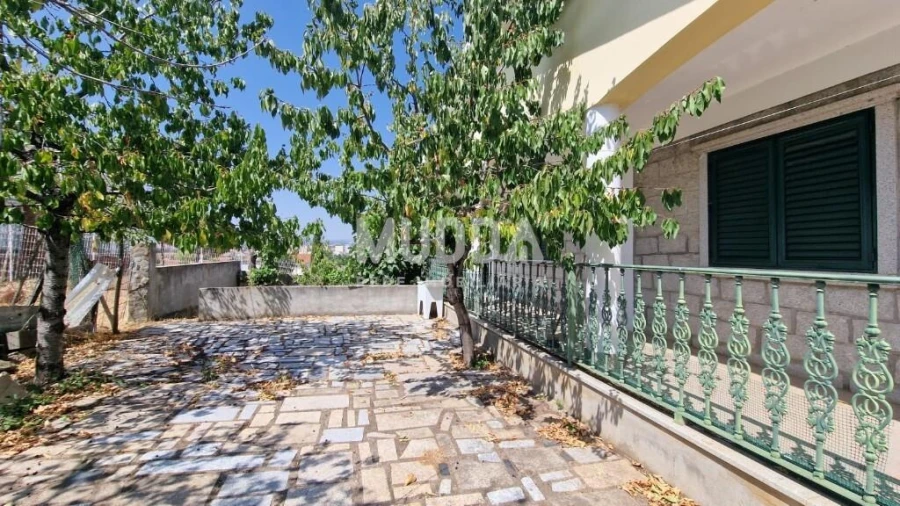 Moradia T6 para Venda em Sé, Santa Maria e Meixedo Foto 3