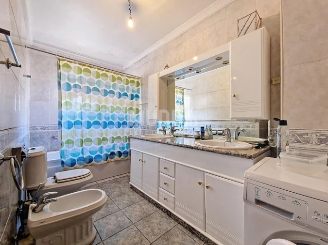 Moradia T6 para Venda em Sé, Santa Maria e Meixedo Foto 8