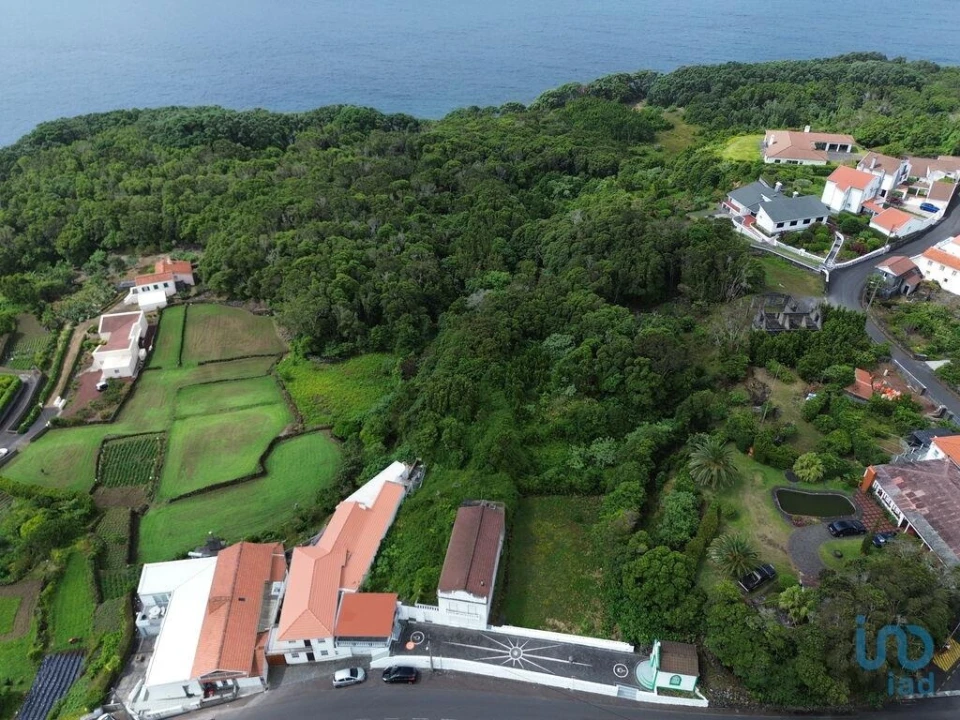 Moradia para Venda em Lajes do Pico Foto 14