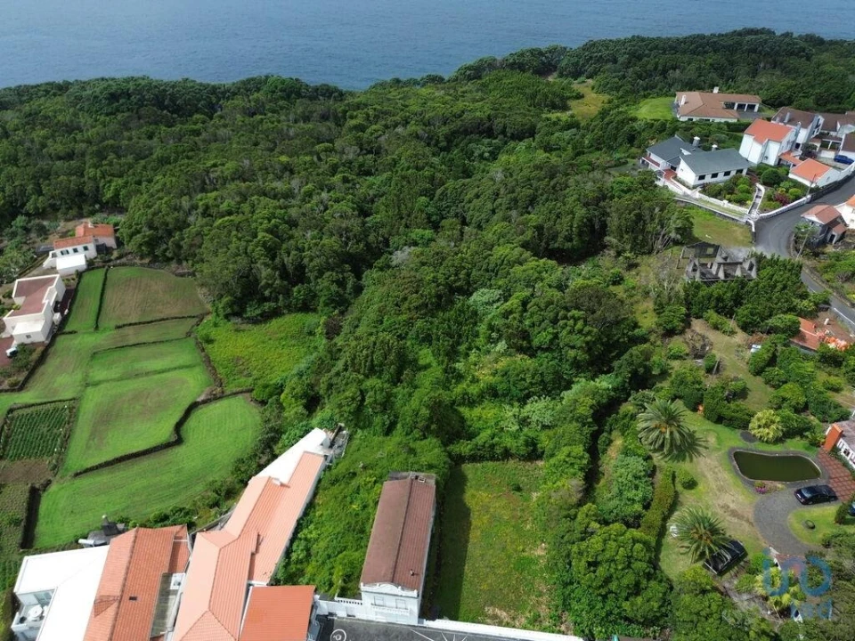 Moradia para Venda em Lajes do Pico Foto 4